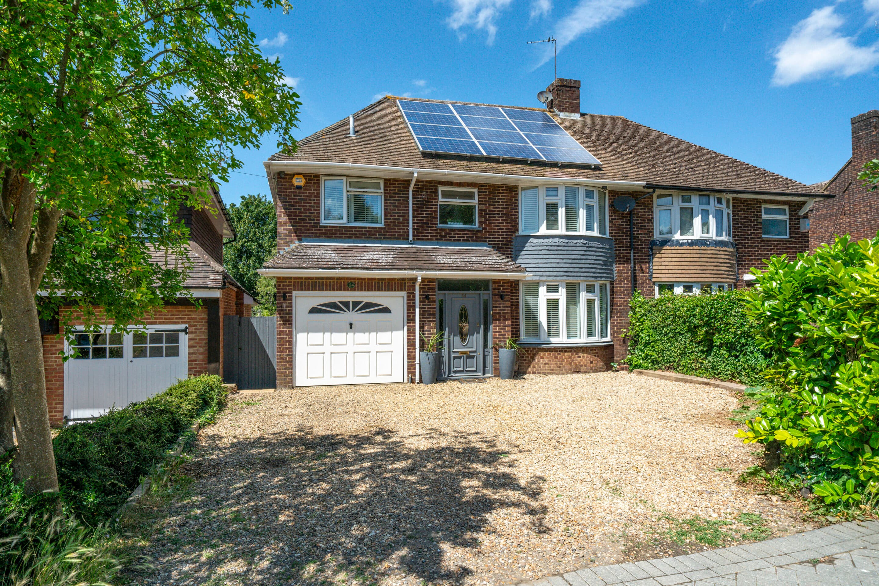 Tring Road, Dunstable, LU6