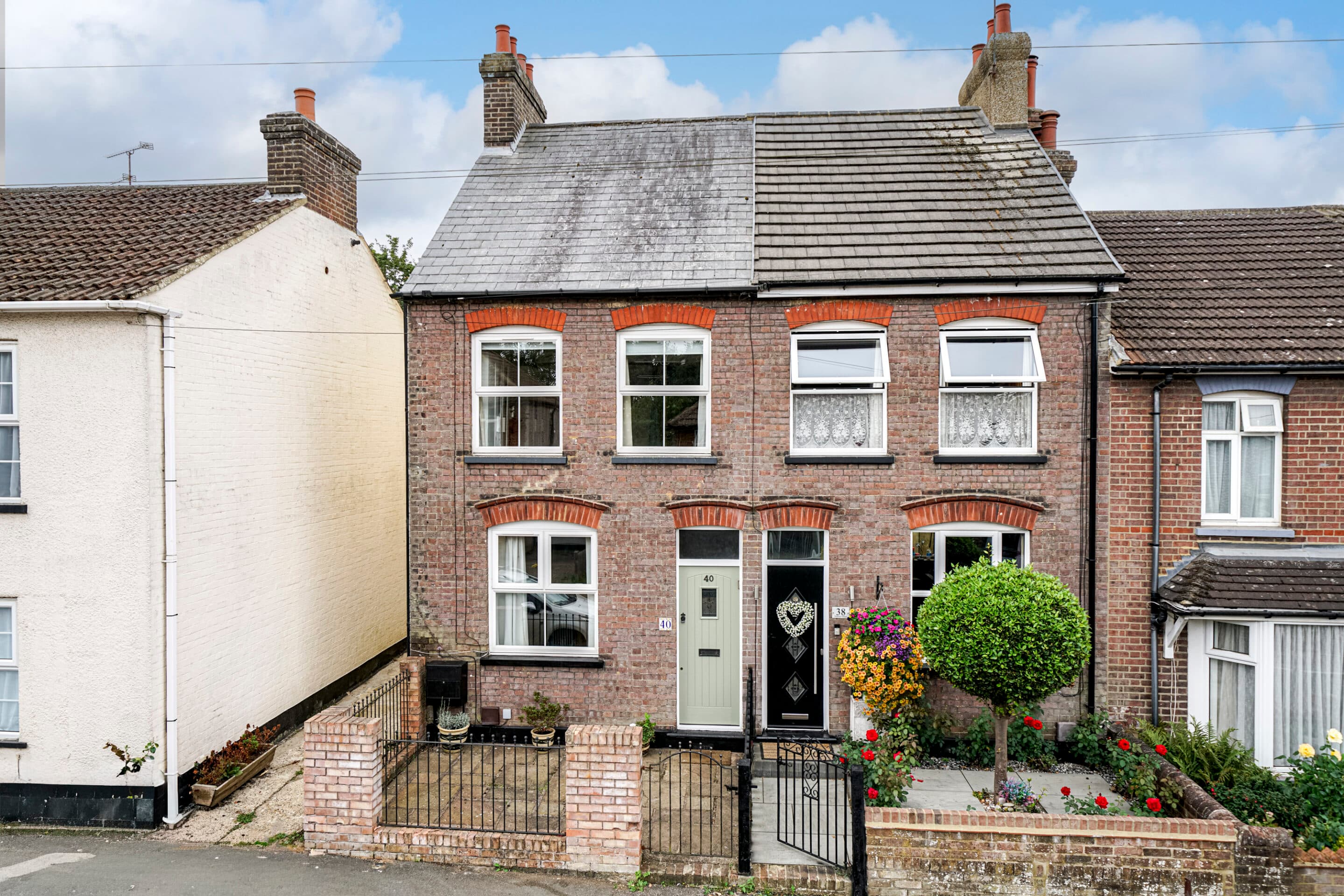 Summer Street, Slip End, LU1