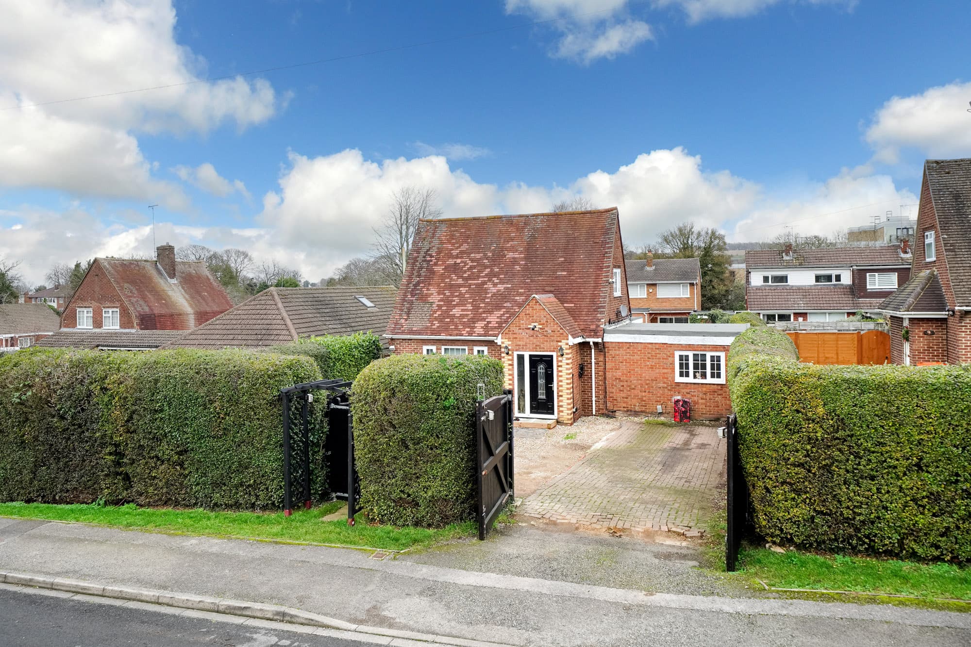 Lockhart Close, Dunstable, LU6