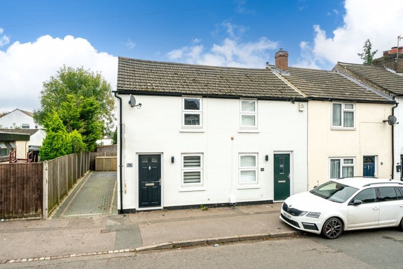 Front Street, Slip End, LU1