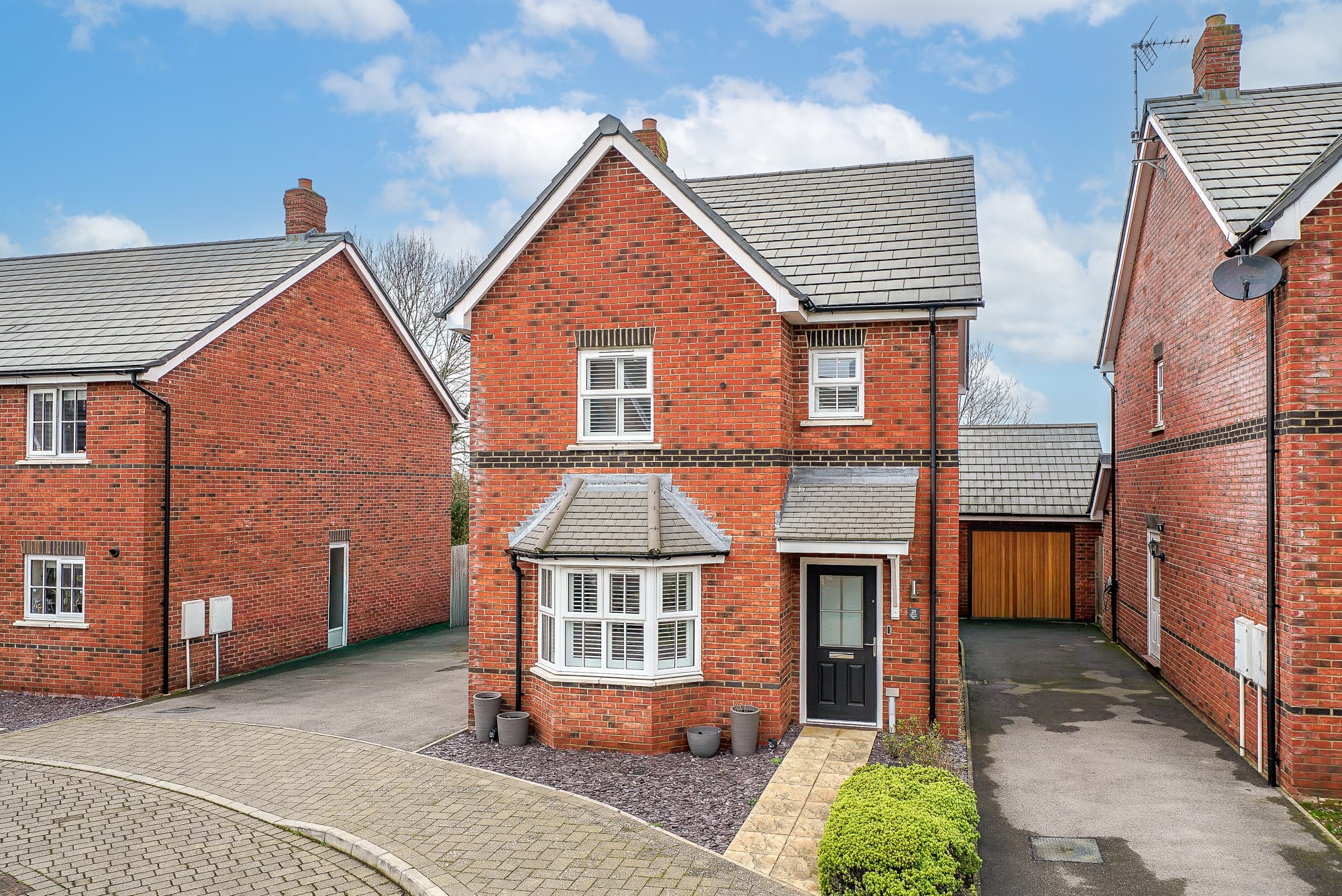 Damson Way, Edlesborough, LU6