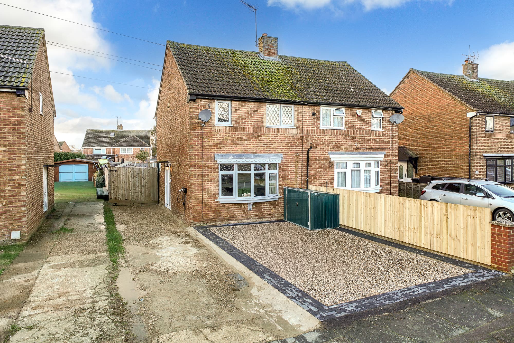 Adstone Road, Caddington, LU1