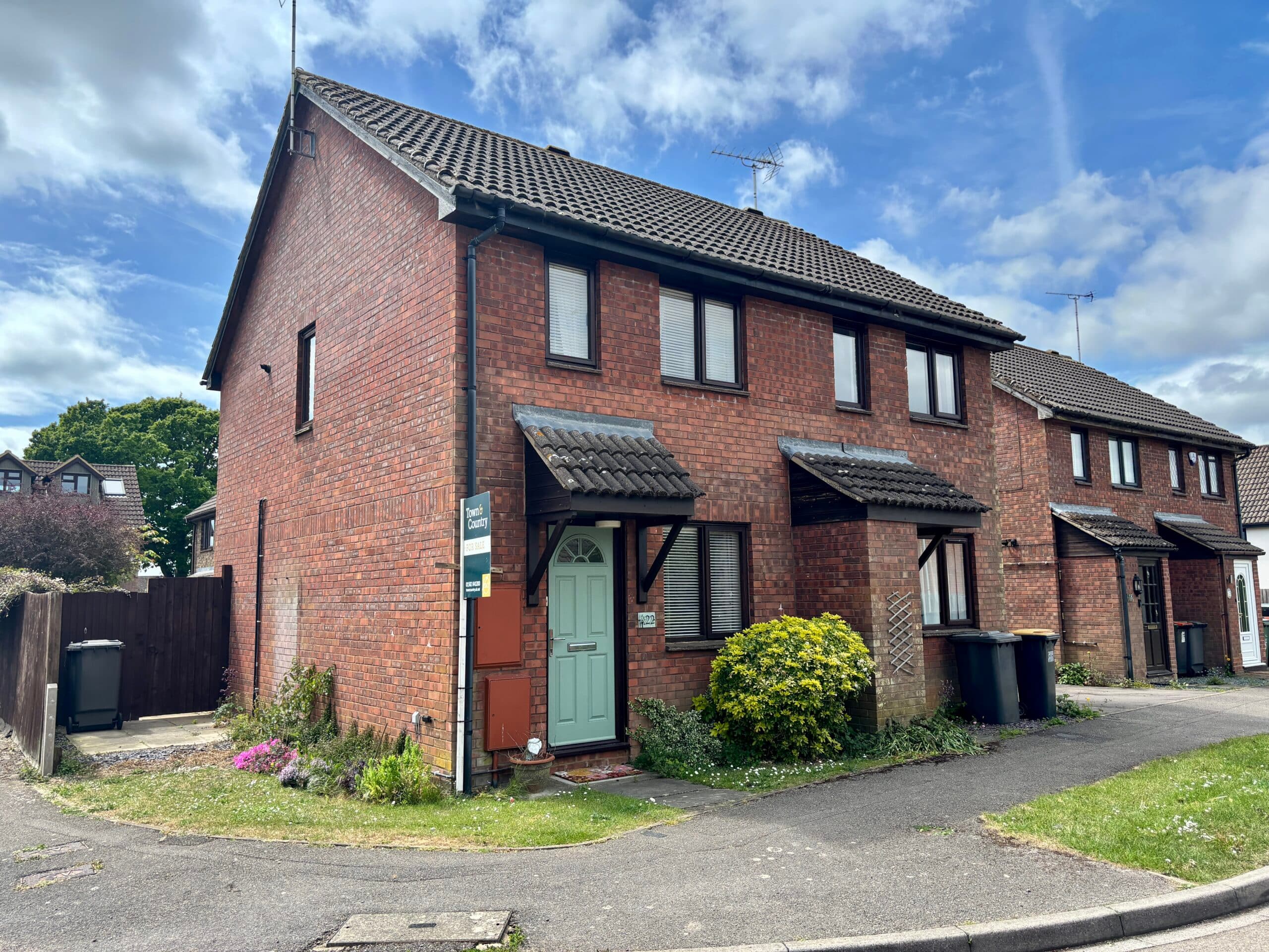 Holly Farm Close, Caddington, LU1