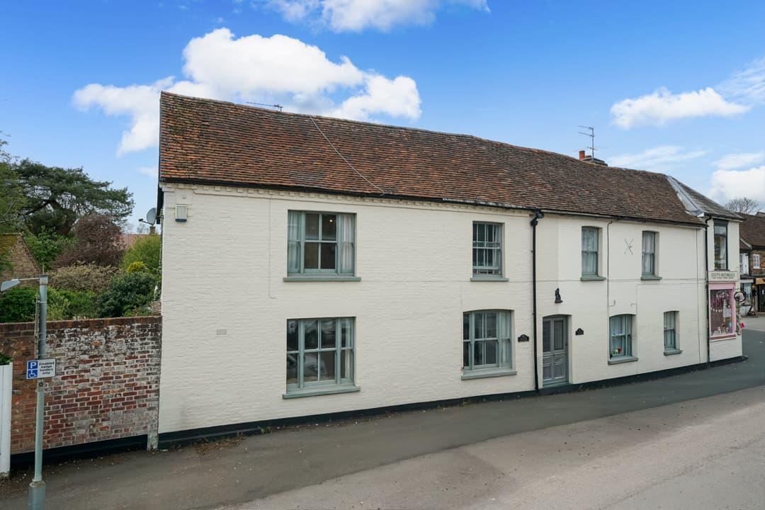 High Street, Redbourn, AL3