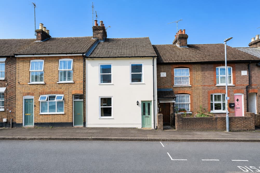 Summer Street, Slip End, LU1