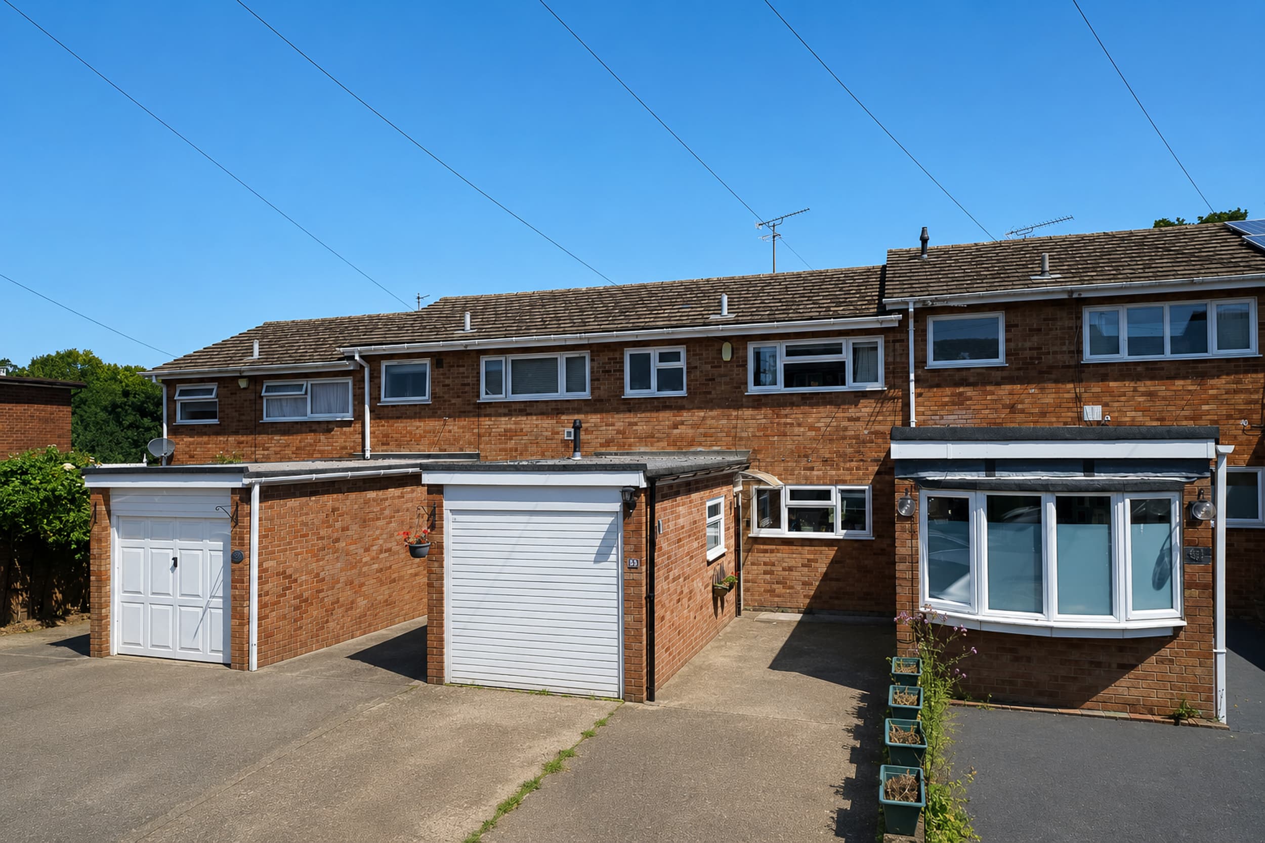 Summer Street, Slip End, LU1