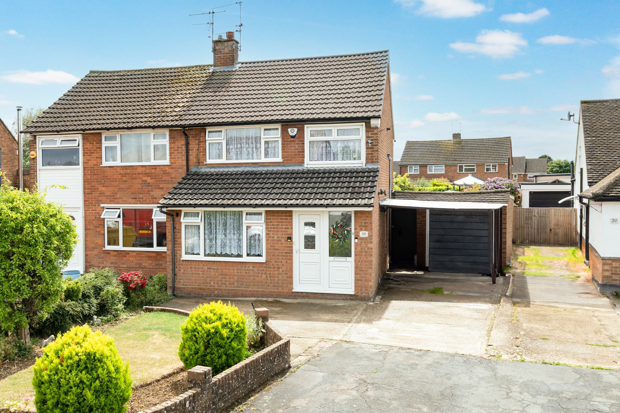 The Crescent, Caddington, LU1