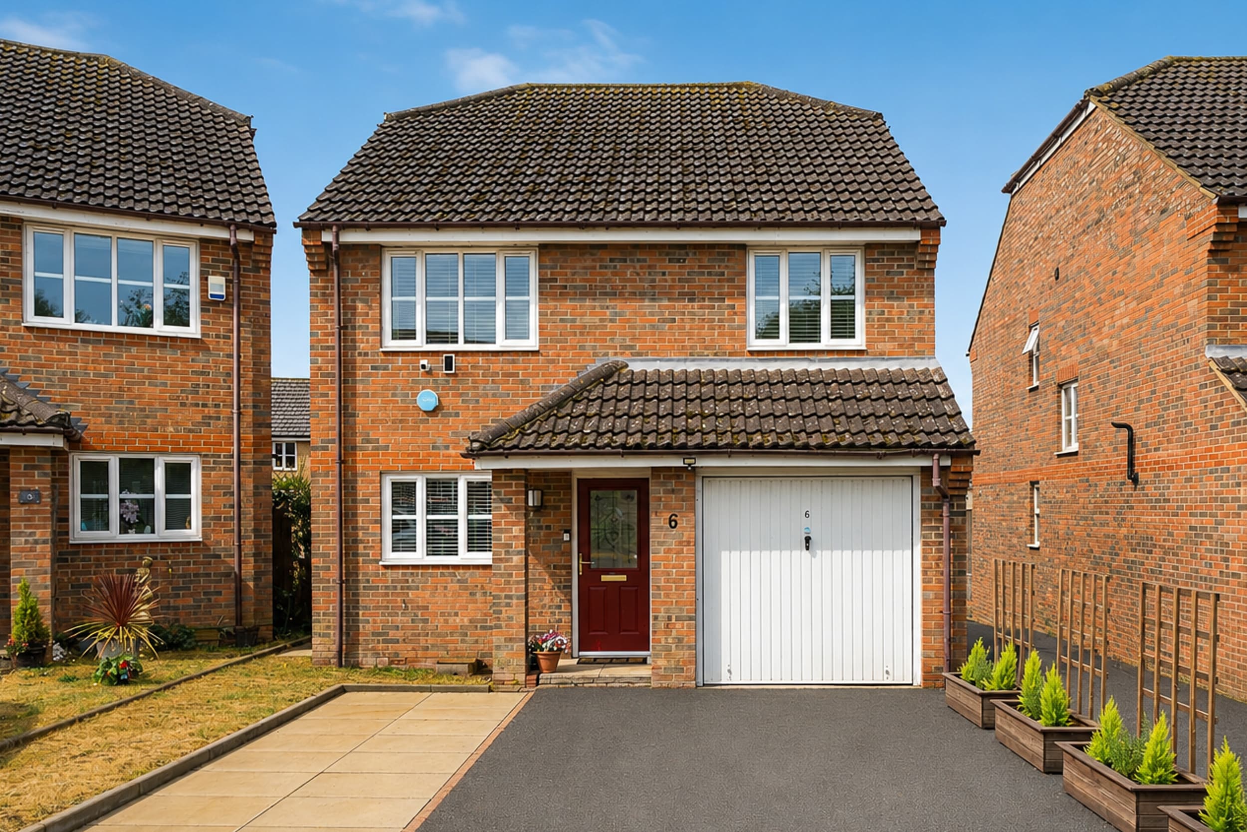 Orchard Close, Caddington, LU1