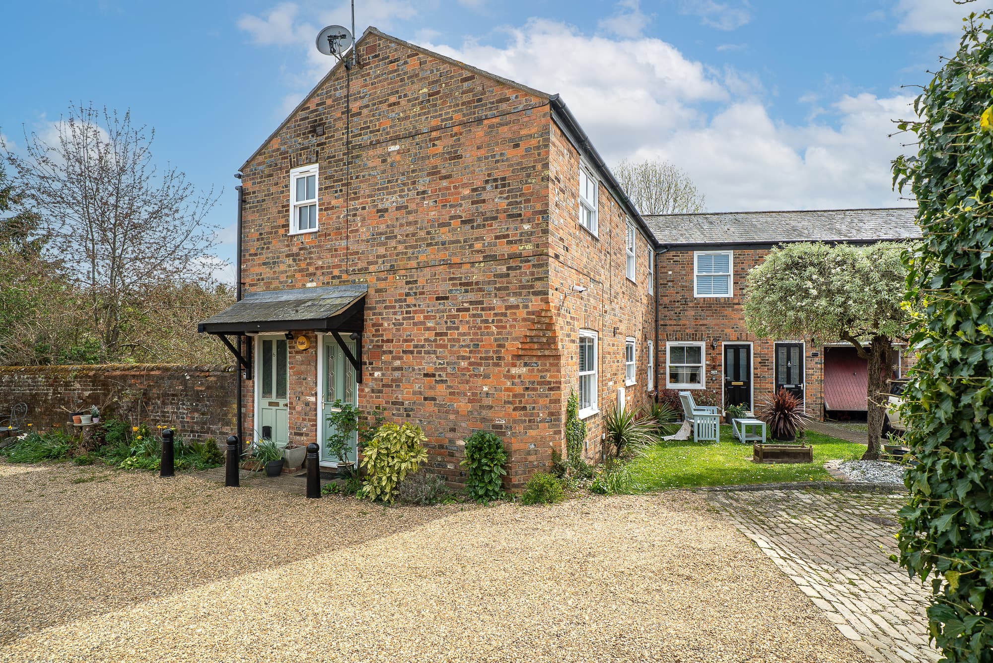 High Street, Markyate, AL3