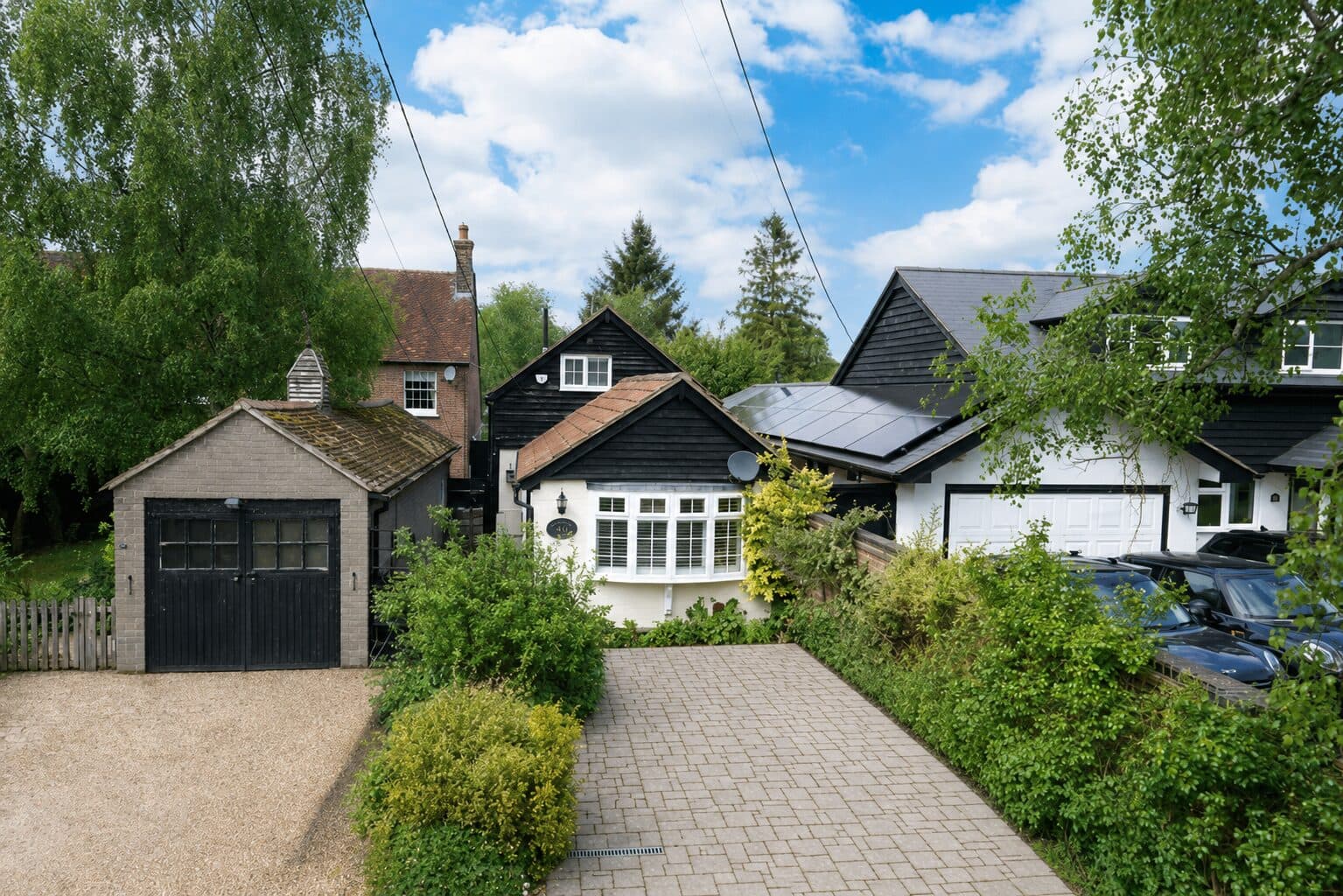 Moor End, Eaton Bray, LU6