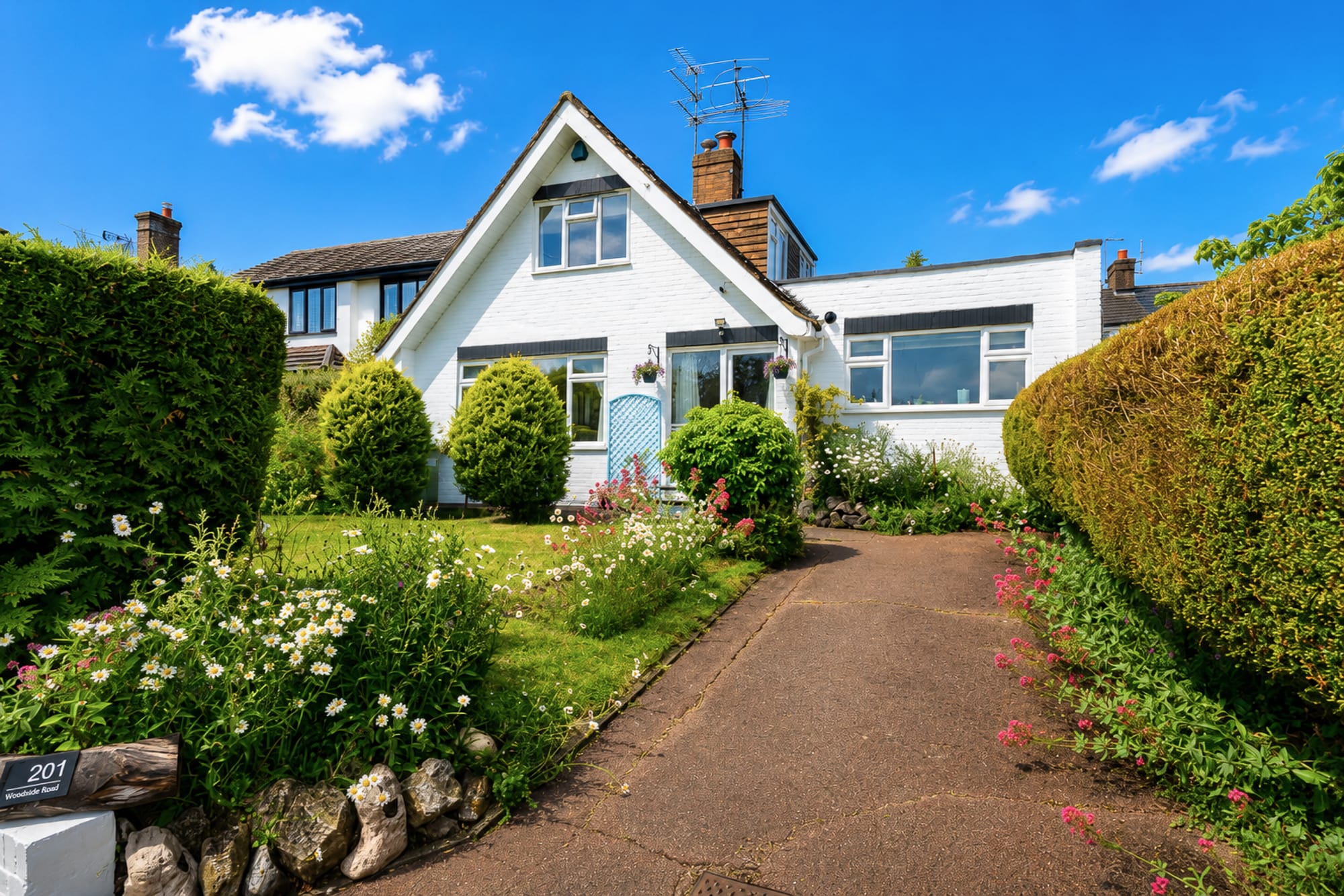 Woodside Road, Woodside, LU1