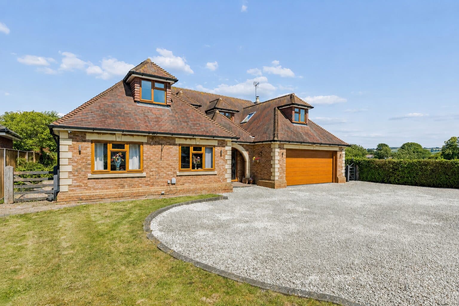 Church Lane, Eaton Bray, LU6