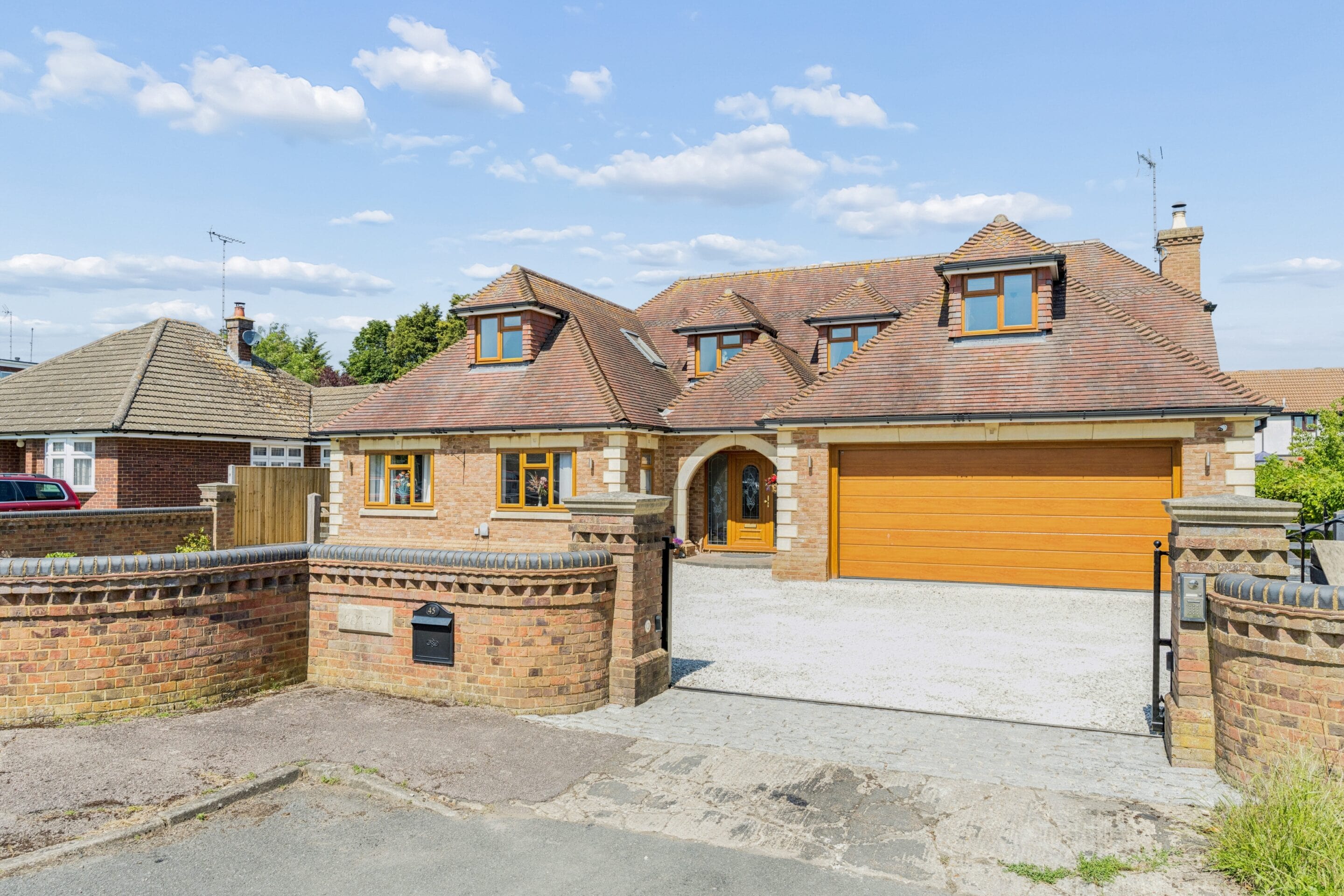 Church Lane, Eaton Bray, LU6