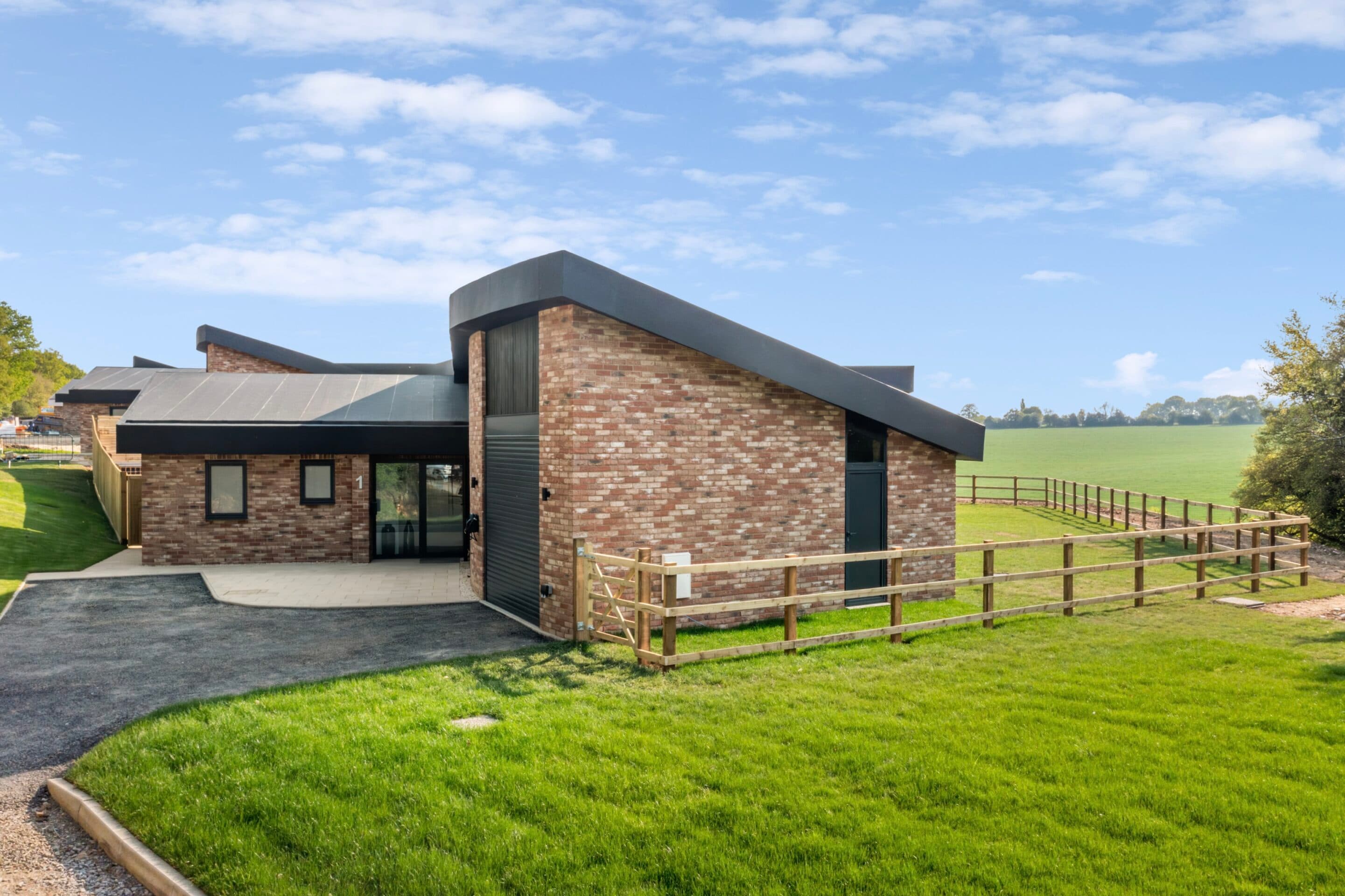 Windmill Road, Pepperstock, LU1