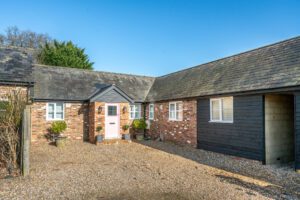 Luton Road, Caddington, LU1