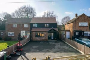 Hyde Road, Caddington, LU1