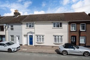 Front Street, Slip End, LU1