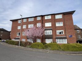 Albion Street, Eleanors Court Albion Street, LU6