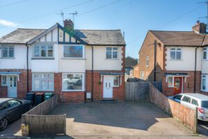 Front Street, Slip End, LU1