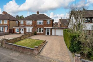 Manor Road, Caddington, LU1