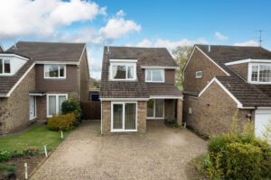 Crawley Close, Slip End, LU1